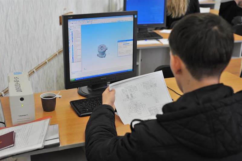 Студент